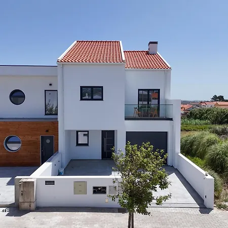 Ondas Do Oeste - 3 Bedroom Silveira (Lisbon)