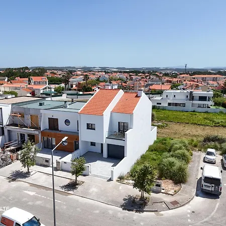 Ondas Do Oeste - 3 Bedroom Villa Silveira (Lisbon)