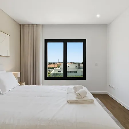 Ondas Do Oeste - 3 Bedroom Silveira (Lisbon)